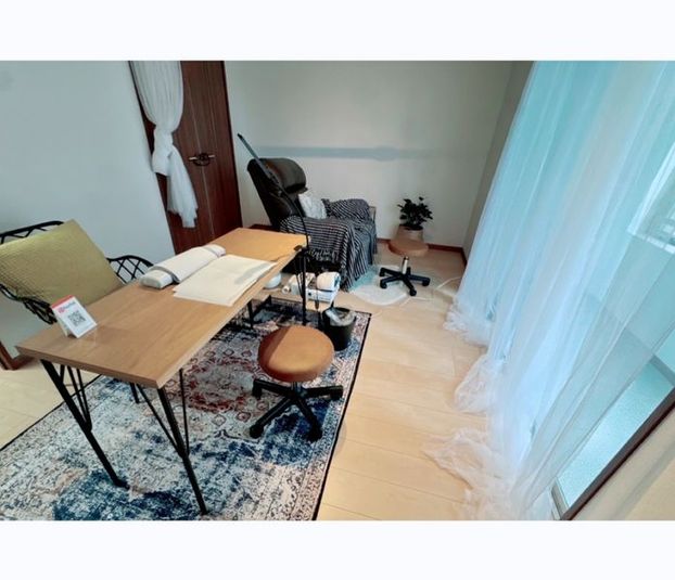 ネイル、エステ、リラク系シェアサロン! - LyN