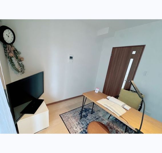 ネイル、エステ、リラク系シェアサロン! - LyN