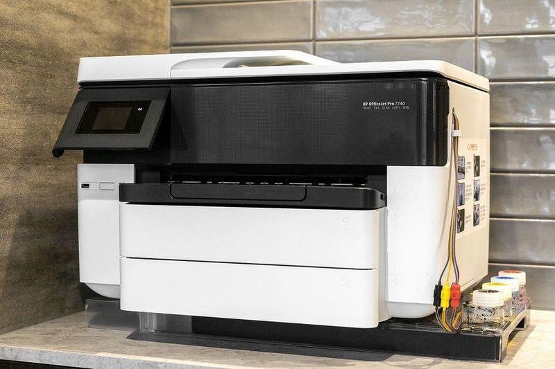 1名用WEB会議ルームA - BIZcomfort 三条木屋町