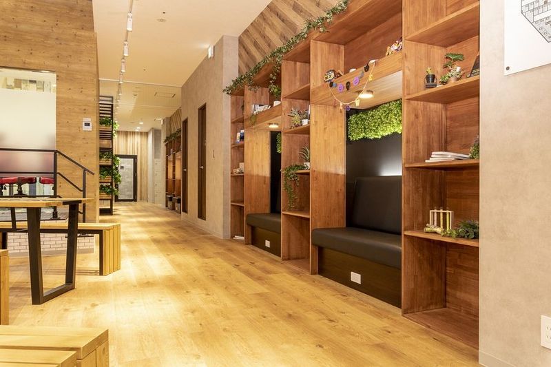 1名用WEB会議ルーム① - BIZcomfort大阪江戸堀