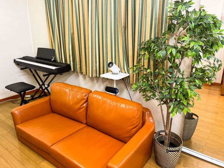 完全防音室のダンス・音楽スタジオ『562』【ダンスルーム】 - 完全防音室のダンス・音楽スタジオ『562』（ごろにゃん）