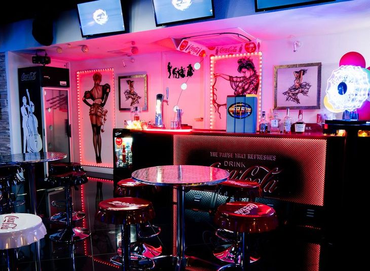 関内Power Stone - Power Stone