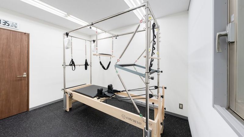 池袋駅近くに清潔で設備充実なピラティススタジオがオープン！ - レンタルピラティススタジオAivic池袋南口の室内の写真
