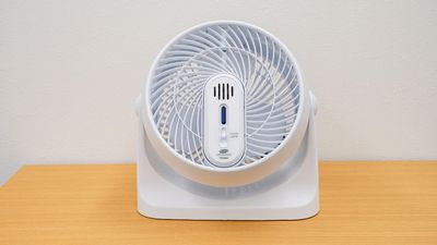 サーキュレーター - レンタルピラティススタジオAivic池袋南口の室内の写真