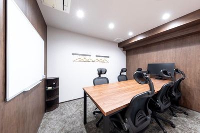 6名様用会議室 - BIZcomfort溝の口 4名用会議室Cの室内の写真