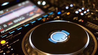 Spincoaster Music Bar Ebisu レコードが聴けるMusic Barの設備の写真