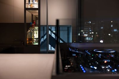 Spincoaster Music Bar Ebisu レコードが聴けるMusic Barの室内の写真