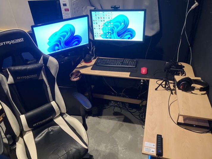 【小倉駅3分】24時間OK|配信・PCスペース - Studio alt 配信・PCスペース