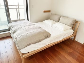 撮影用ベッドルーム - UH STUDIO  駐車場無料の屋上バルコニーのあるハウススタジオの室内の写真