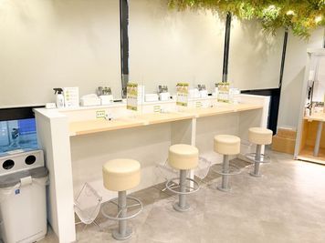 FEEEP 池袋東口店 FEEEP池袋東口店｜定員 1名半個室｜部屋番号17(S)の室内の写真