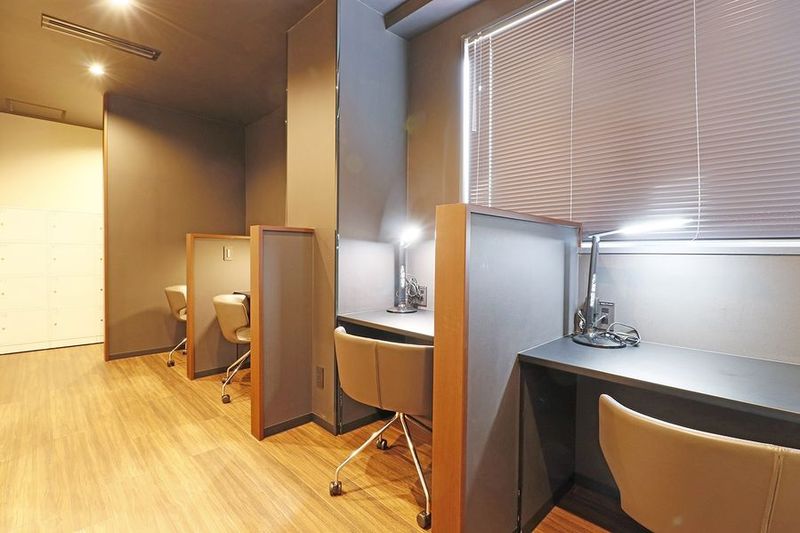 THE HUB 名古屋丸の内 B2-1／カウンター【会話禁止エリア】の室内の写真