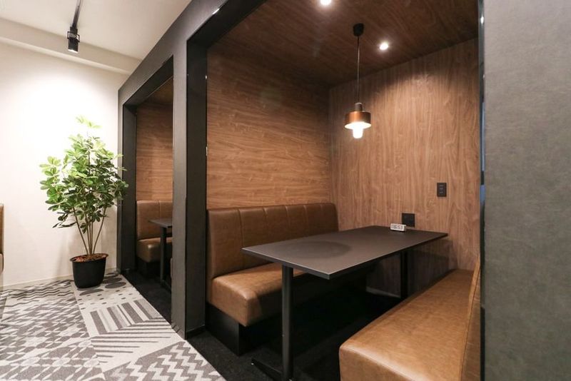 THE HUB 江坂南 MTG-BOX1の室内の写真