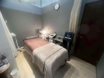 【博多駅徒歩5分】備品充実のプライベートサロンが私のサロンに。エステ・整体・マッサージに【半個室スペース】minoriba - minoriba_博多駅前三丁目店