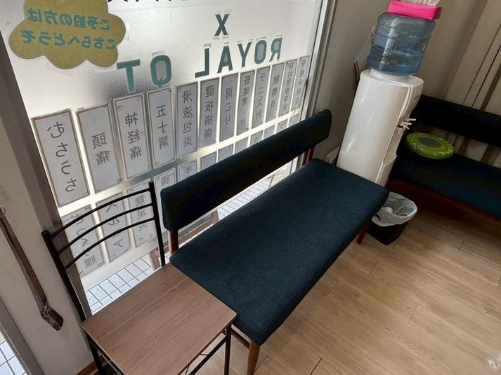 レンタルサロン　カーテンスペース - minoriba_博多駅前三丁目店