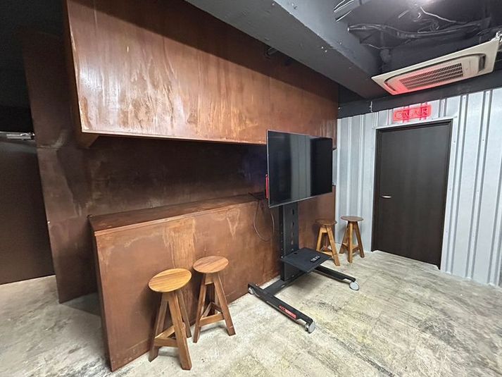 コミックススタジオ - DFビル7F コミックス株式会社　コミックススタジオ