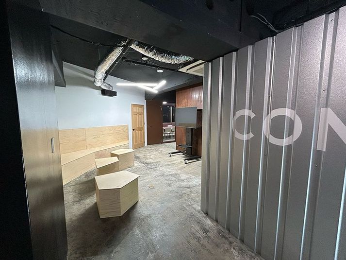 コミックススタジオ - DFビル7F コミックス株式会社　コミックススタジオ