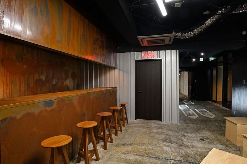 コミックススタジオ - DFビル7F コミックス株式会社　コミックススタジオ