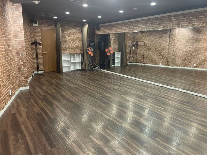 ダンススタジオ - JIN DANCE FACTORY