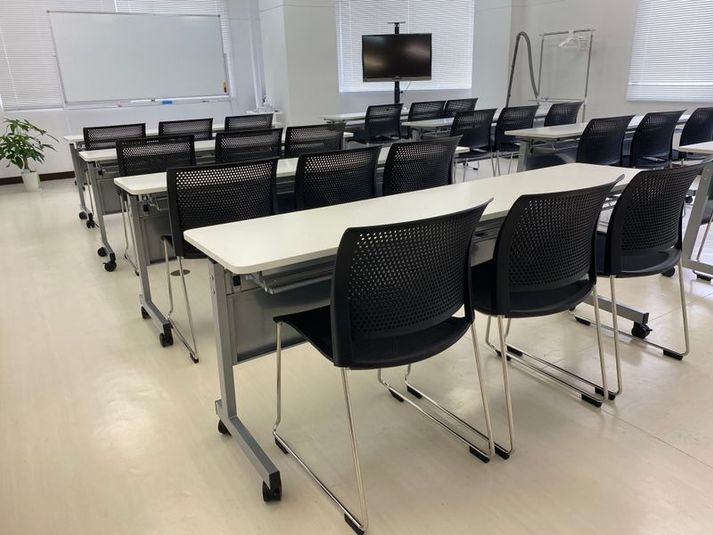 JR福山駅東口より徒歩8分！　村上ビル貸会議室 - 村上ビル