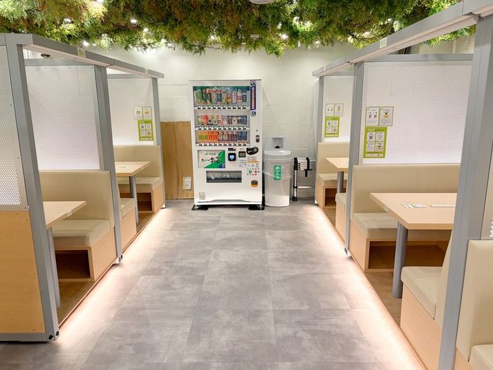 FEEEPニュー新橋ビル店｜定員6名半個室｜部屋番号4(G) - FEEEP ニュー新橋ビル店