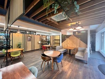 【志津駅北口から徒歩4分】最大30名◎ワークショップ・懇親会にも最適なラウンジ貸切♪ - いいオフィス志津　by SAKULOUNGE