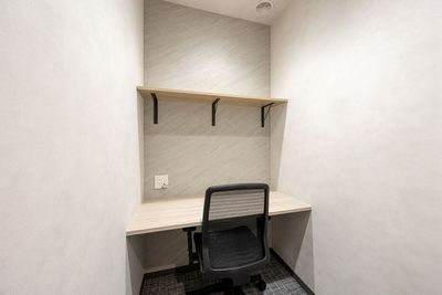 【花畑町徒歩1分!】ビズコンフォート熊本城前/個室ワークスペース!・高速Wi-Fi・フリードリンク・テレワークやWEB会議に - BIZcomfort熊本城前