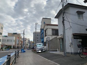 【荒川区役所前駅3分】ポップアップ、販促OK　屋外スペース ライフワン　屋外イベントスペースの室内の写真