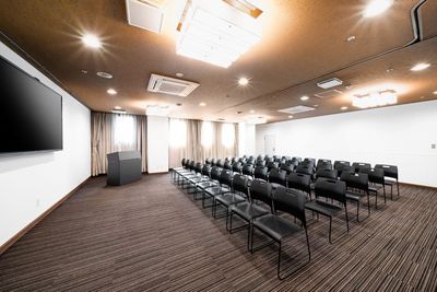 A・B会議室（全室）シアター形式 - TOYOHOTEL 貸し会議室A・B室（全室）の室内の写真