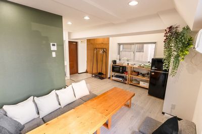 渋谷駅徒歩5分程
会議等のビジネス利用から、撮影等様々な用途でご利用いただけます◎ - Relax one 渋谷円山 Relax one 渋谷円山｜貸会議室🖊駅チカ🚶の室内の写真