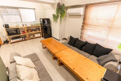 渋谷駅徒歩5分程
会議等のビジネス利用から、撮影等様々な用途でご利用いただけます◎ - Relax one 渋谷円山 Relax one 渋谷円山｜貸会議室🖊駅チカ🚶の室内の写真