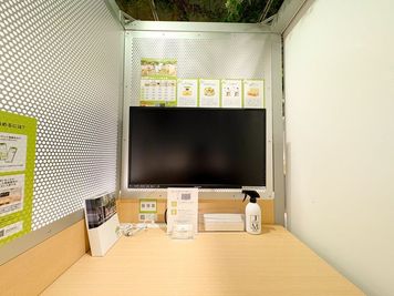 FEEEP 新宿西口店 FEEEP新宿西口店｜定員 1名半個室｜部屋番号4(S)の室内の写真
