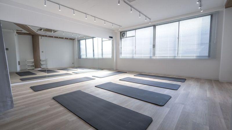 ヨガ・ピラティス・フラダンス・整体スタジオ the fit 堺東 - レンタルスタジオ the fit 堺東