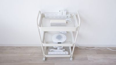 音響・充電まわり一式
キャスター付きワゴンで移動も自由 - レンタルスタジオ the fit 堺東 ヨガ・ピラティス・フラダンス・整体スタジオ the fit 堺東の室内の写真