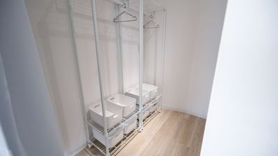 更衣室B　個人の荷物も整理可能 - レンタルスタジオ the fit 堺東 ヨガ・ピラティス・フラダンス・整体スタジオ the fit 堺東の室内の写真