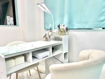 【錦糸町駅1分】ネイルサロン💅 完全専用ブース|マシン・フットバス無料レンタル◎|23時まで利用OK - Salon Neige