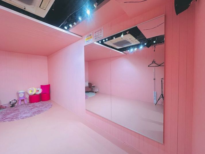 "Gallery" 2F - in the house / Shibuya