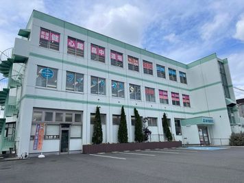 和歌浦口　畠中整骨院　 【健心館】和歌山最大級110畳！空調込8800円。ヨガ・撮影にの室内の写真