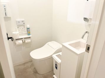 FEEEP 新宿東口（新宿三丁目）店 FEEEP新宿東口店｜定員6名半個室｜部屋番号3(G)の設備の写真