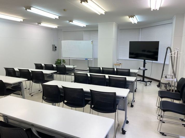 JR福山駅東口より徒歩8分！　村上ビル貸会議室 - 村上ビル