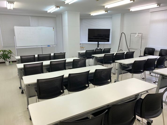 JR福山駅東口より徒歩8分！　村上ビル貸会議室 - 村上ビル