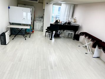 【姫松駅近】グランドピアノ設置明るく広々とした多目的スペースでダンス・フラ・文化サロンにも - みゅーず音楽スタジオ