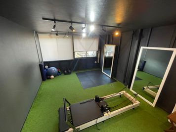 【藤崎・室見】リフォーマー常設！完全個室のマシンピラティス・レンタルスタジオ（西新/早良区/手ぶらOK） - ルルピラ藤崎・室見 3F（ピラティスレンタルスペース）