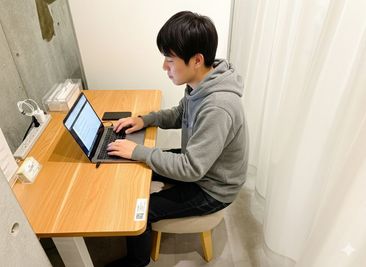 FEEEP 学芸大学駅東口店 FEEEP学芸大学東口店｜定員 1名カウンター席｜席番号12Cの室内の写真