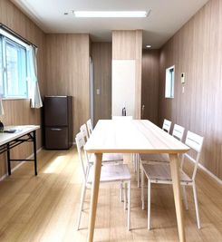 堺市駅スタディー会議室 堺市駅5分｜貸会議室｜自習・打ち合わせ・少人数利用に最適の室内の写真