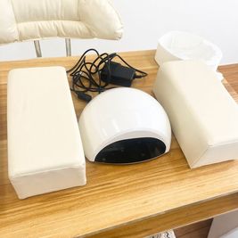 ご自由に利用できる備品です。 - Salon Lili+ YAMATO 【31㎡】完全個室｜ネイル施術・練習・準備まで余裕レンタルサロンの設備の写真