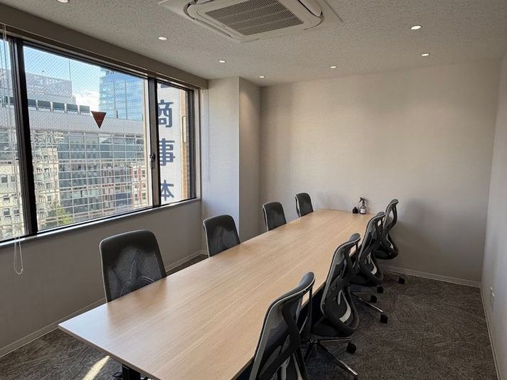 【天神駅4分】定員8名！会議・商談に最適な完全個室／Room04 - ハミングバード小会議室