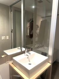 バス - a.o.e salon 【展示会・施術】a.o.eのホテルライクなプライベート空間の室内の写真