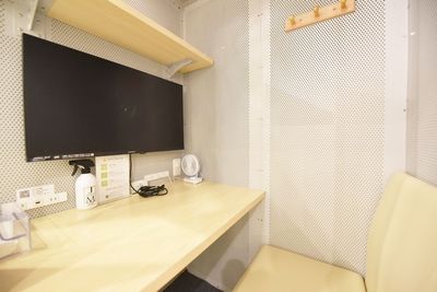 FEEEP 飯田橋店 FEEEP飯田橋店｜1名用個室｜部屋番号13(PS)の室内の写真