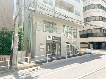 FEEEP 飯田橋店 FEEEP飯田橋店｜定員6名個室｜部屋番号2(PG)の入口の写真