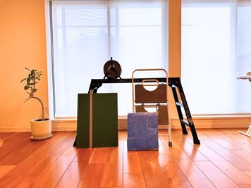 脚立、延長コード、カッティングシート、定規、ブルーシート - UH STUDIO  駐車場無料の屋上バルコニーのあるハウススタジオの設備の写真